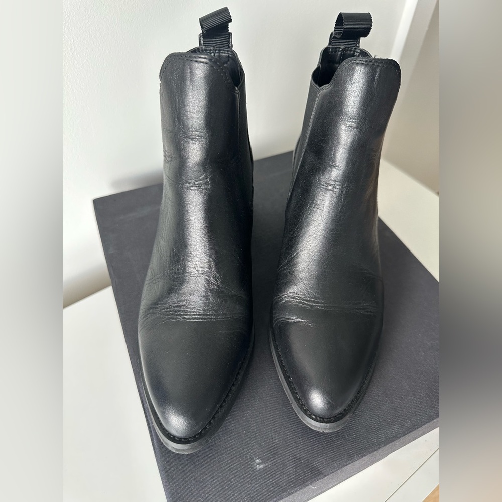 Tony Bianco black leather ankle booties. Size 6W.